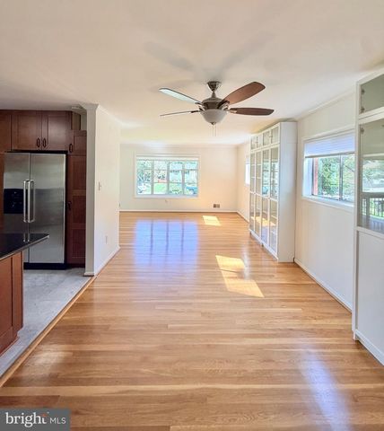 7111 NORWALK ST, Falls Church, VA 22043