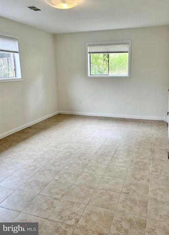 7111 NORWALK ST, Falls Church, VA 22043