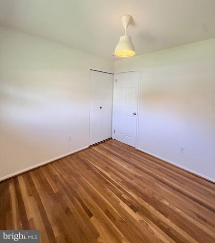 7111 NORWALK ST, Falls Church, VA 22043