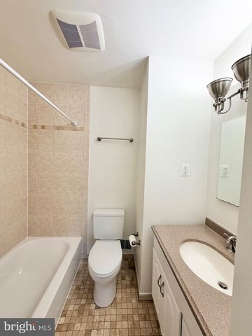 7111 NORWALK ST, Falls Church, VA 22043