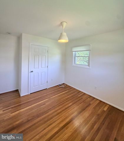 7111 NORWALK ST, Falls Church, VA 22043