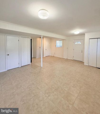 7111 NORWALK ST, Falls Church, VA 22043