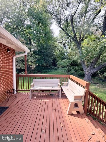 7111 NORWALK ST, Falls Church, VA 22043