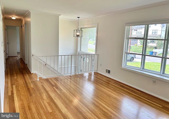 7111 NORWALK ST, Falls Church, VA 22043
