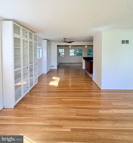 7111 NORWALK ST, Falls Church, VA 22043