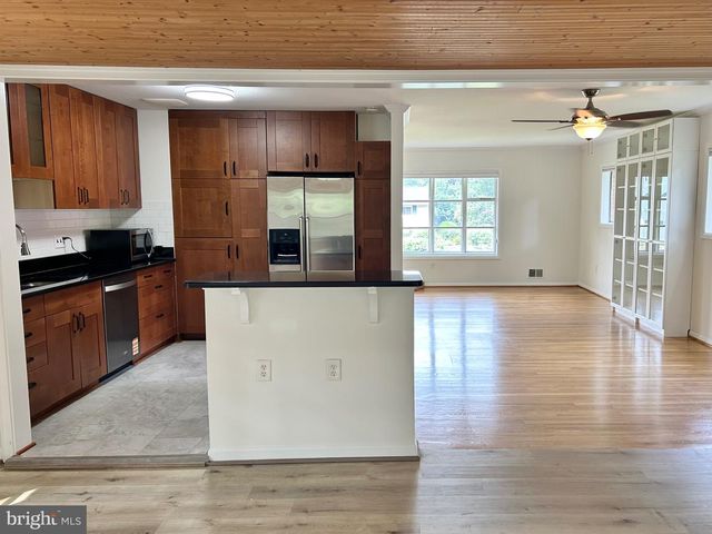 7111 NORWALK ST, Falls Church, VA 22043