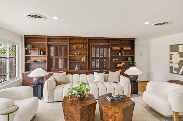 83 Doud Drive, Los Altos, CA 94022