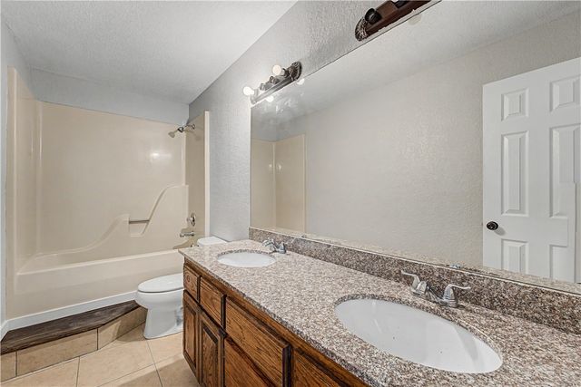 9 Minton Lane, Bella Vista, AR 72715