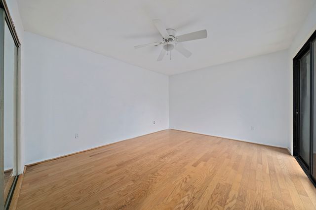 258 Greenbrook Dr 258, Stoughton, MA 02072