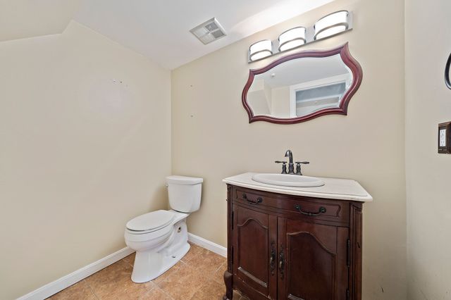 258 Greenbrook Dr 258, Stoughton, MA 02072