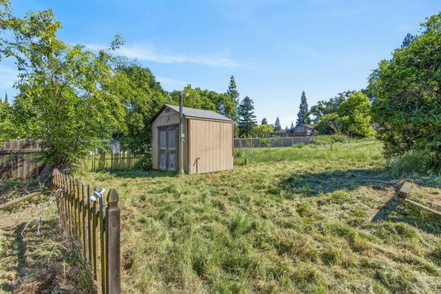 8780 Elm Ave, Orangevale, CA 95662