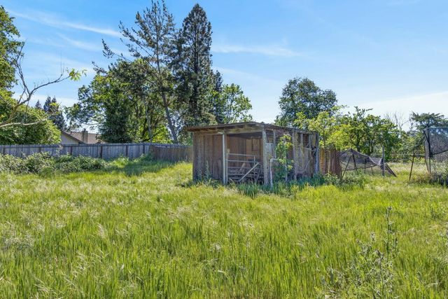 8780 Elm Ave, Orangevale, CA 95662