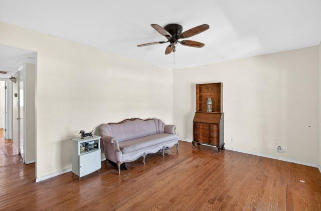 8780 Elm Ave, Orangevale, CA 95662