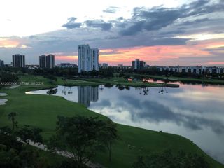 20000 E Country Club Dr 906, Aventura, FL 33180