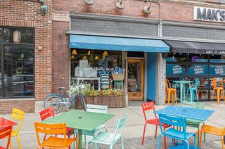 48 S La Grange Road 48, La Grange, IL 60525