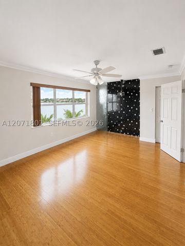 2561 W 60th Pl 102-1, Hialeah, FL 33016