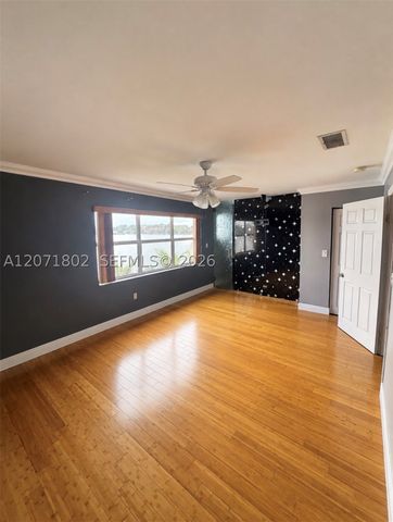 2561 W 60th Pl 102-1, Hialeah, FL 33016