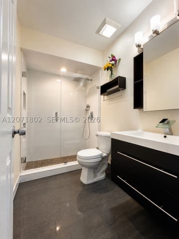 2561 W 60th Pl 102-1, Hialeah, FL 33016