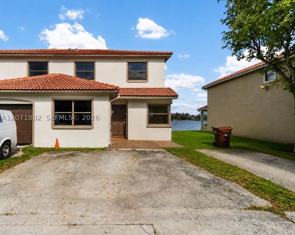 2561 W 60th Pl 102-1, Hialeah, FL 33016
