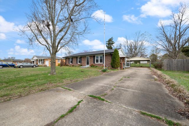 615 Rosa Dr, Lebanon, TN 37087