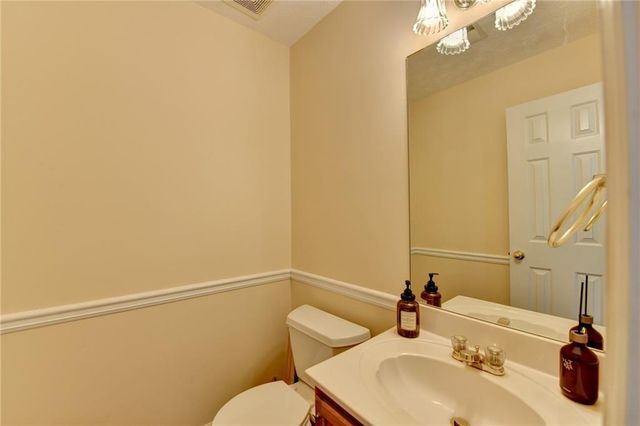 3380 Mcclure Woods Drive, Duluth, GA 30096