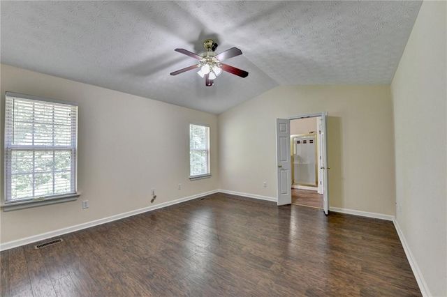 3380 Mcclure Woods Drive, Duluth, GA 30096