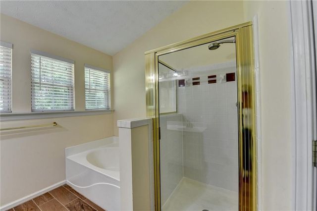 3380 Mcclure Woods Drive, Duluth, GA 30096
