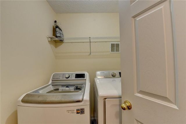 3380 Mcclure Woods Drive, Duluth, GA 30096