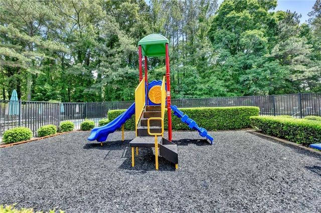 3380 Mcclure Woods Drive, Duluth, GA 30096