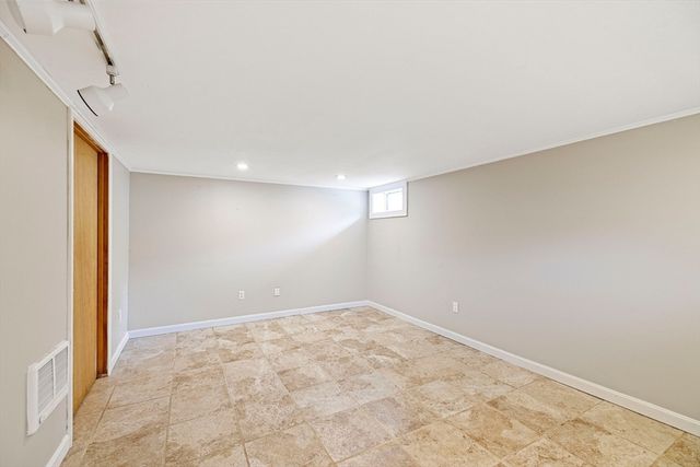 42 Neillian Street 42, Bedford, MA 01730