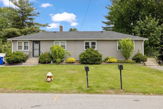 42 Neillian Street 42, Bedford, MA 01730