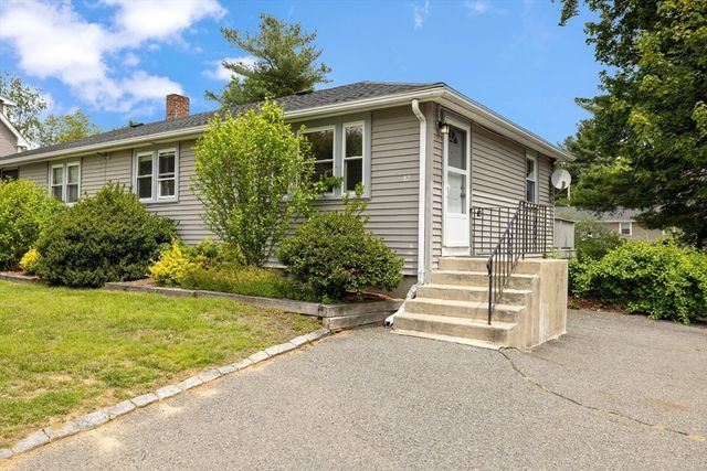 42 Neillian Street 42, Bedford, MA 01730