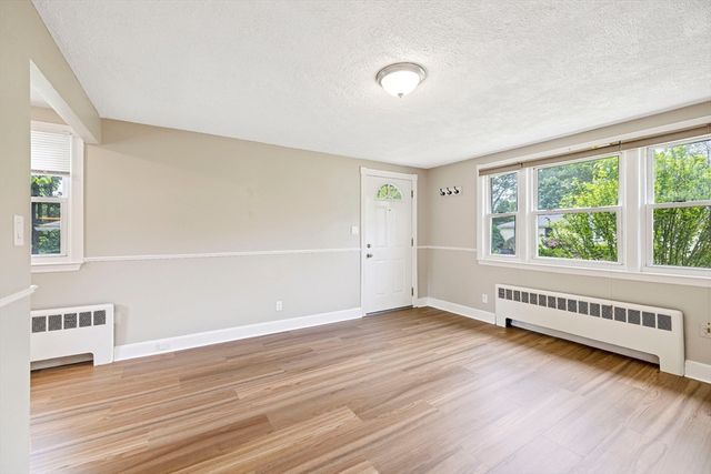 42 Neillian Street 42, Bedford, MA 01730