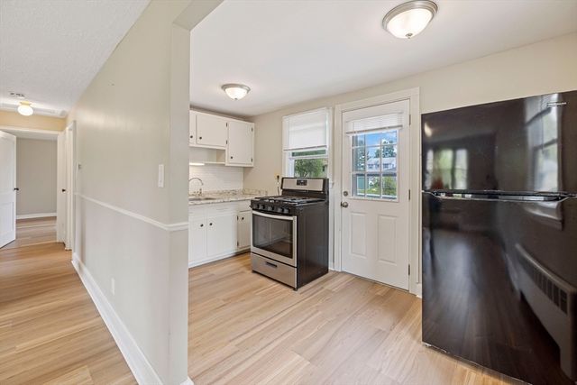 42 Neillian Street 42, Bedford, MA 01730