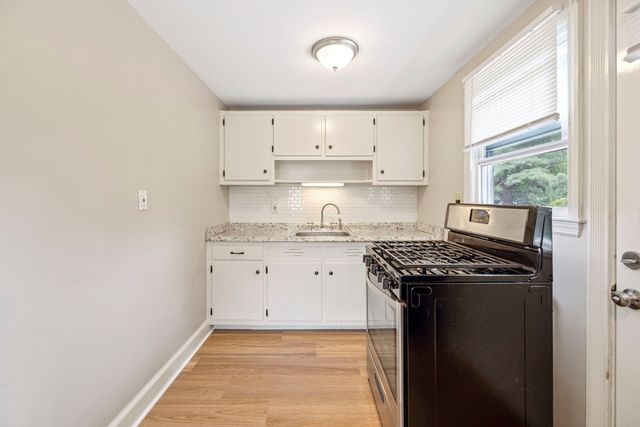 42 Neillian Street 42, Bedford, MA 01730