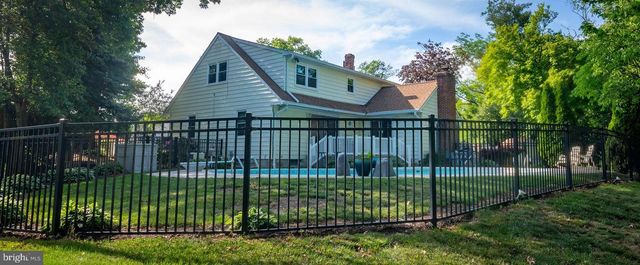 7 CARRIAGE WAY, Cinnaminson, NJ 08077
