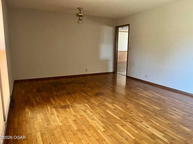 2419 S Ozark Avenue, Joplin, MO 64804