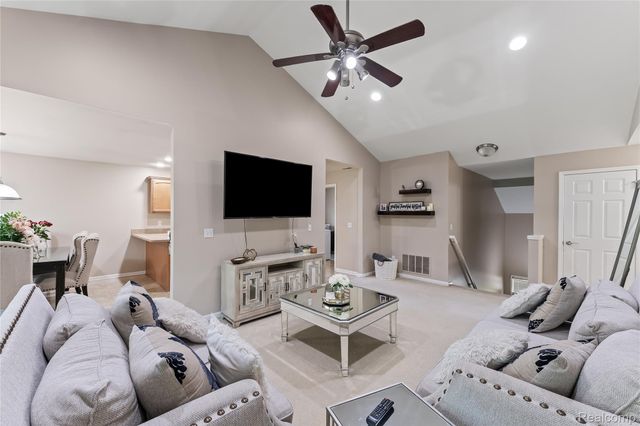 3522 Eagle Creek, Shelby Charter Township, MI 48317