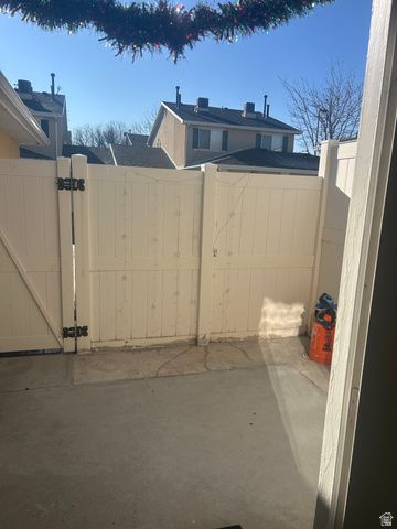 4752 W MONA LN, West Jordan, UT 84084