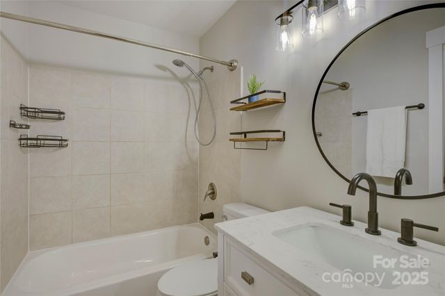 525 N Graham Street 3A, Charlotte, NC 28202