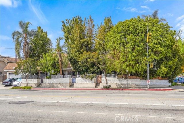 11667 Burbank, North Hollywood (los Angeles), CA 91601