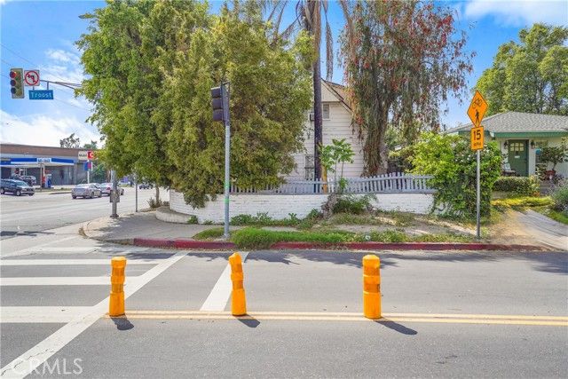 11667 Burbank, North Hollywood (los Angeles), CA 91601