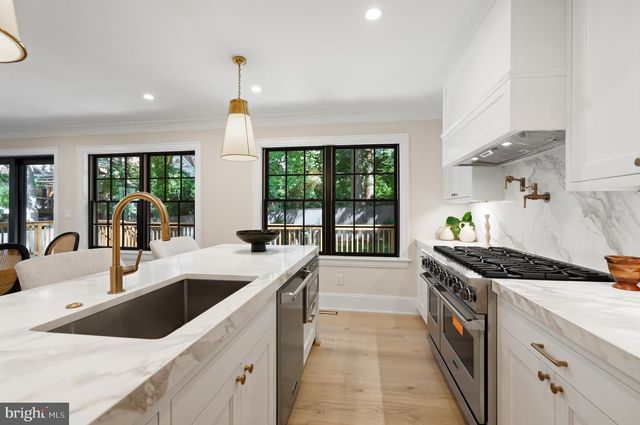4115 46TH ST NW, Washington, DC 20016