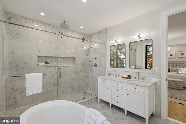 4115 46TH ST NW, Washington, DC 20016