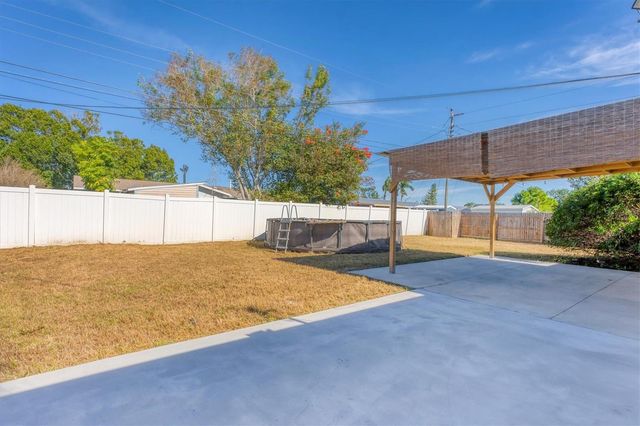 1102 FRUITLAND AVENUE, Bradenton, FL 34207