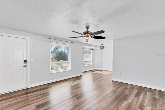 1102 FRUITLAND AVENUE, Bradenton, FL 34207