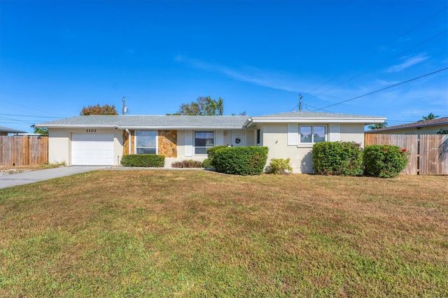 1102 FRUITLAND AVENUE, Bradenton, FL 34207