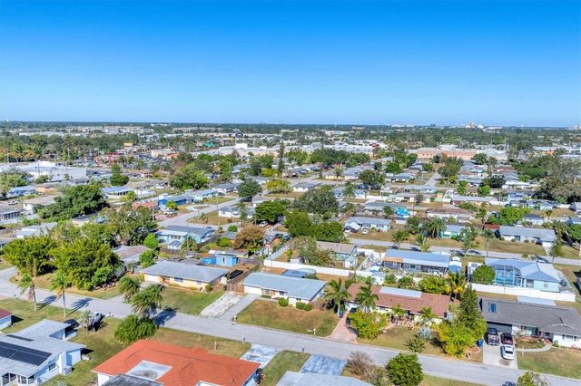 1102 FRUITLAND AVENUE, Bradenton, FL 34207