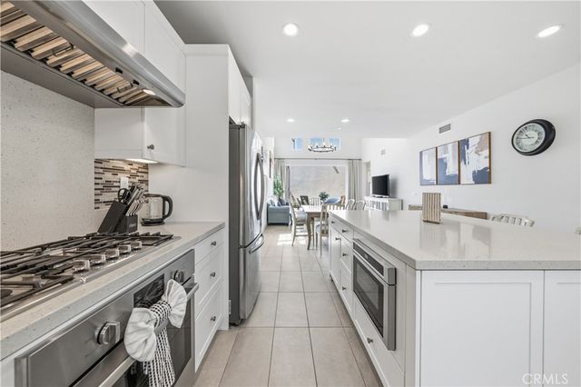 197 Augustine, Irvine, CA 92618