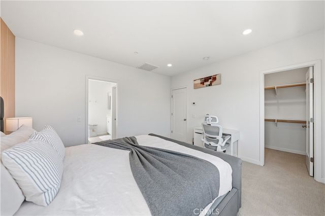 197 Augustine, Irvine, CA 92618